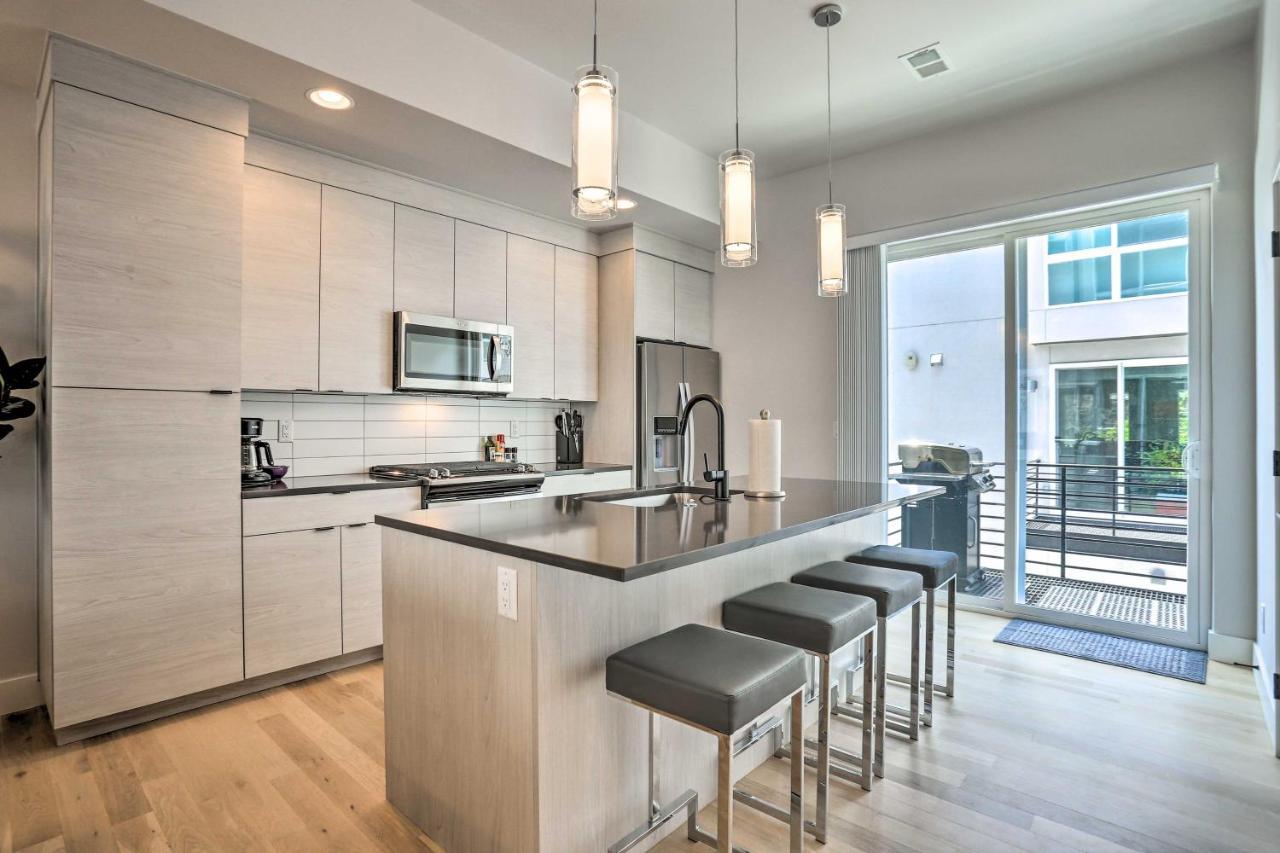 Trendy Denver Townhome - Walk To Mile High Stadium Bagian luar foto