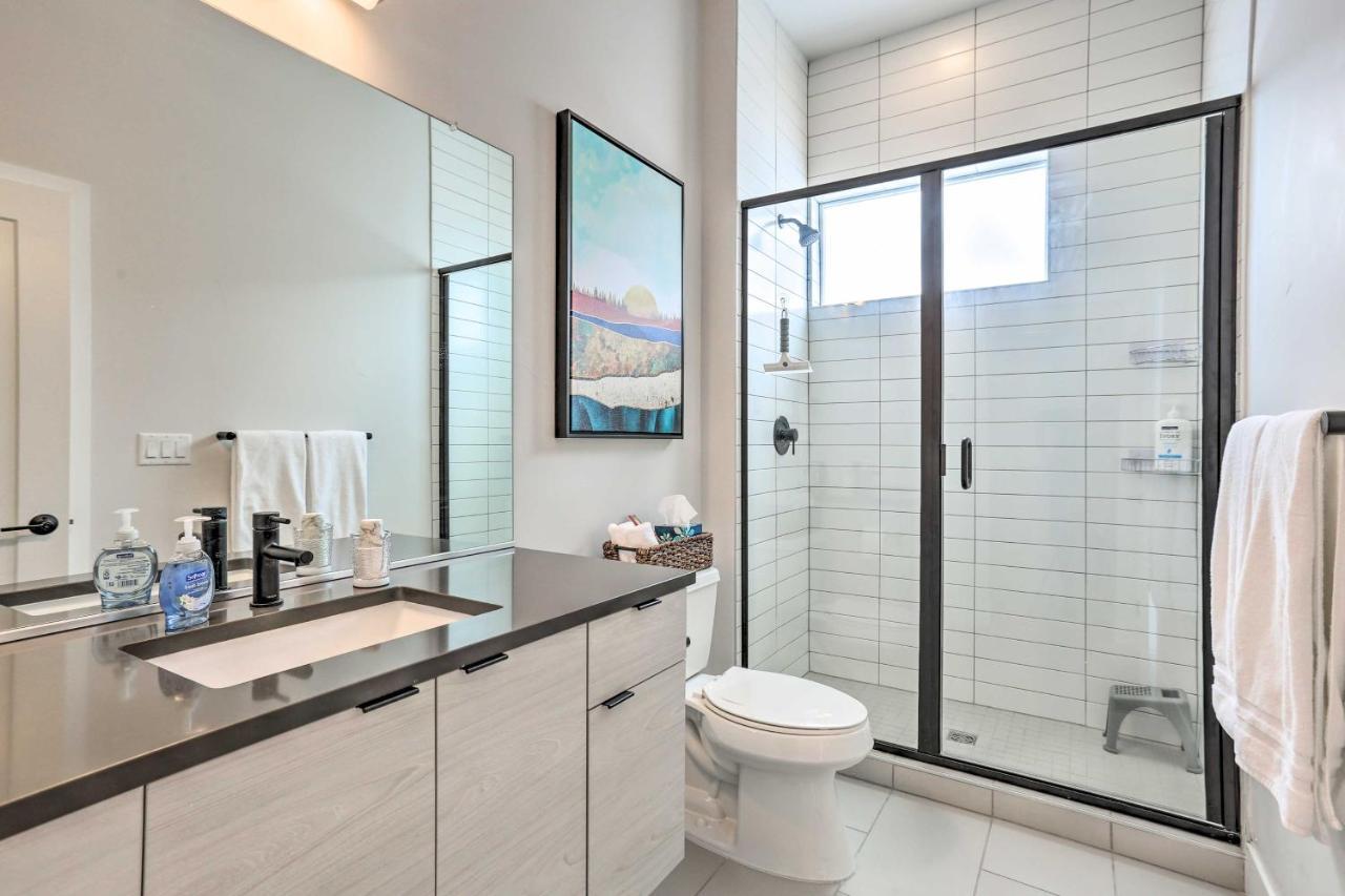 Trendy Denver Townhome - Walk To Mile High Stadium Bagian luar foto